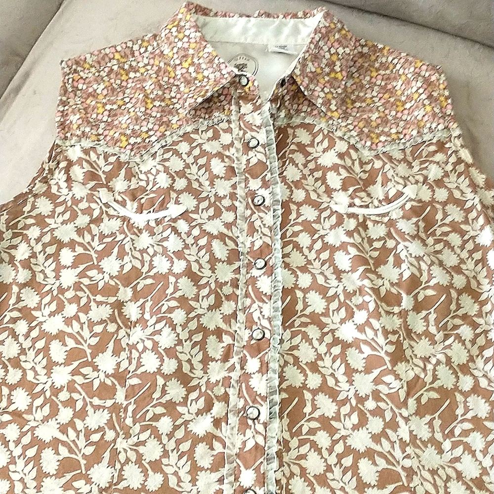 Large Ultra Twenty X Fit Sleeveless Blouse